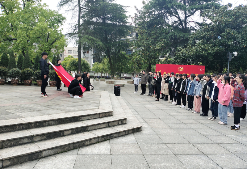 1619487378381023135.jpg 团2.jpg