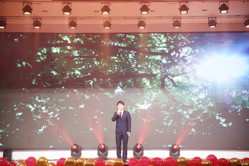 1639624607997003191.jpg 朗诵《人民万岁》.jpg