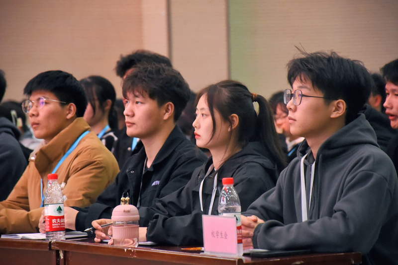 1681954181797080943.jpg 8a0502279b8999bfb0d6096d70e2cb3.jpg